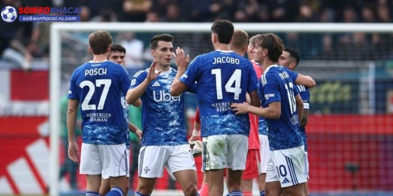 Bảng xếp hạng Serie A lần đầu chứng kiến cú lội ngược dòng của Como.